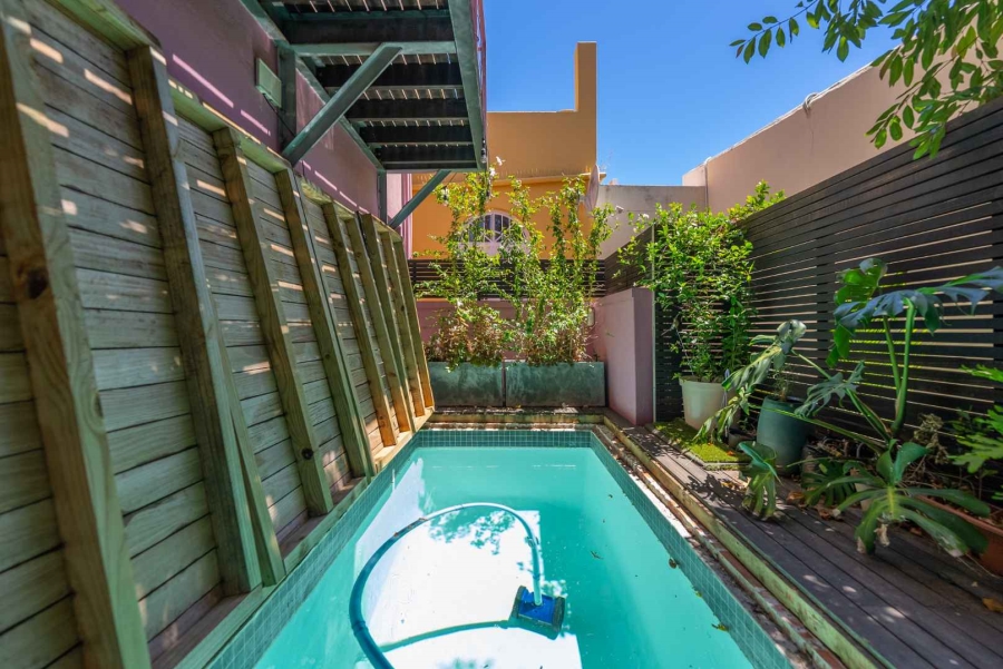 To Let 2 Bedroom Property for Rent in De Waterkant Western Cape